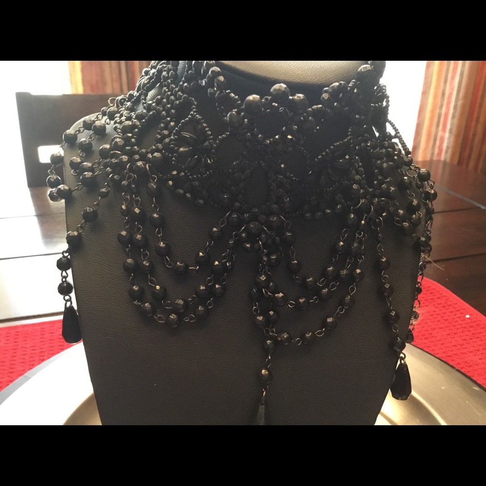 Chocker style - Picture 2 of 2